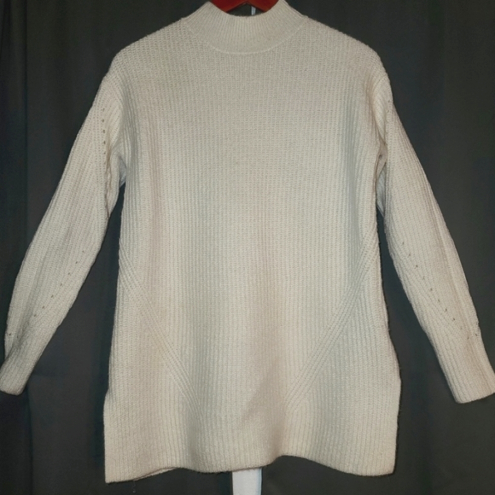 Old Navy Cuddly Cream Sweat Small NWOT